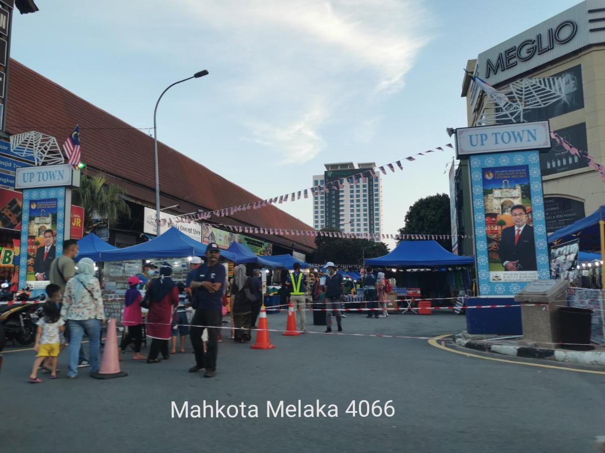 Homestay Melaka Mahkota Melaya Raya Exterior photo